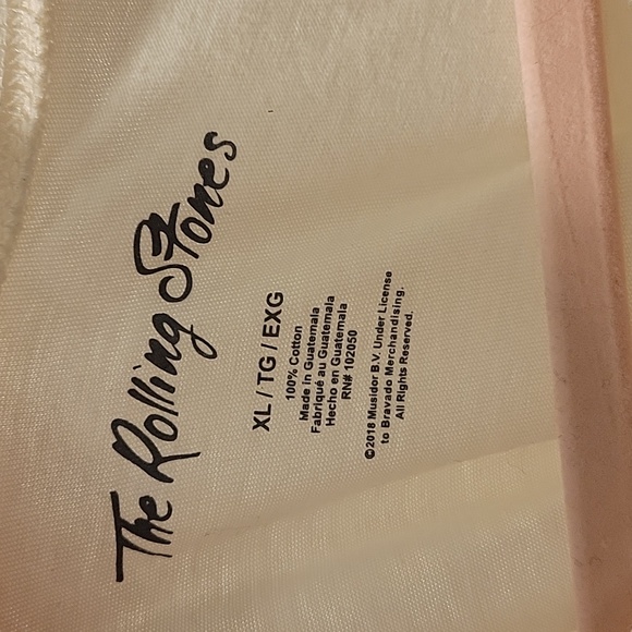 American Eagle Outfitters Rolling Stones Over sized  T - Picture 2 of 4